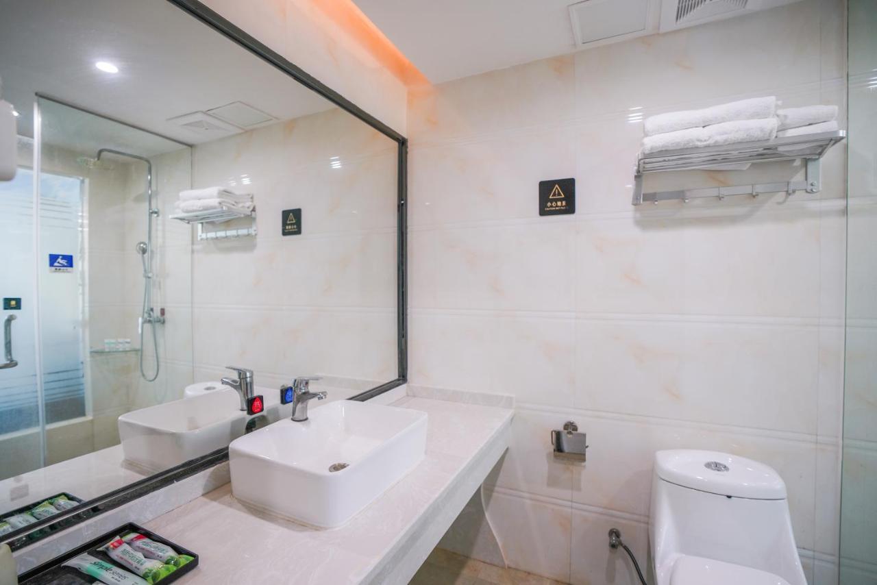 Felice Hotel-Guangzhou Baiyun International Airport Renhe Metro Station Branch Kanton Exterior foto