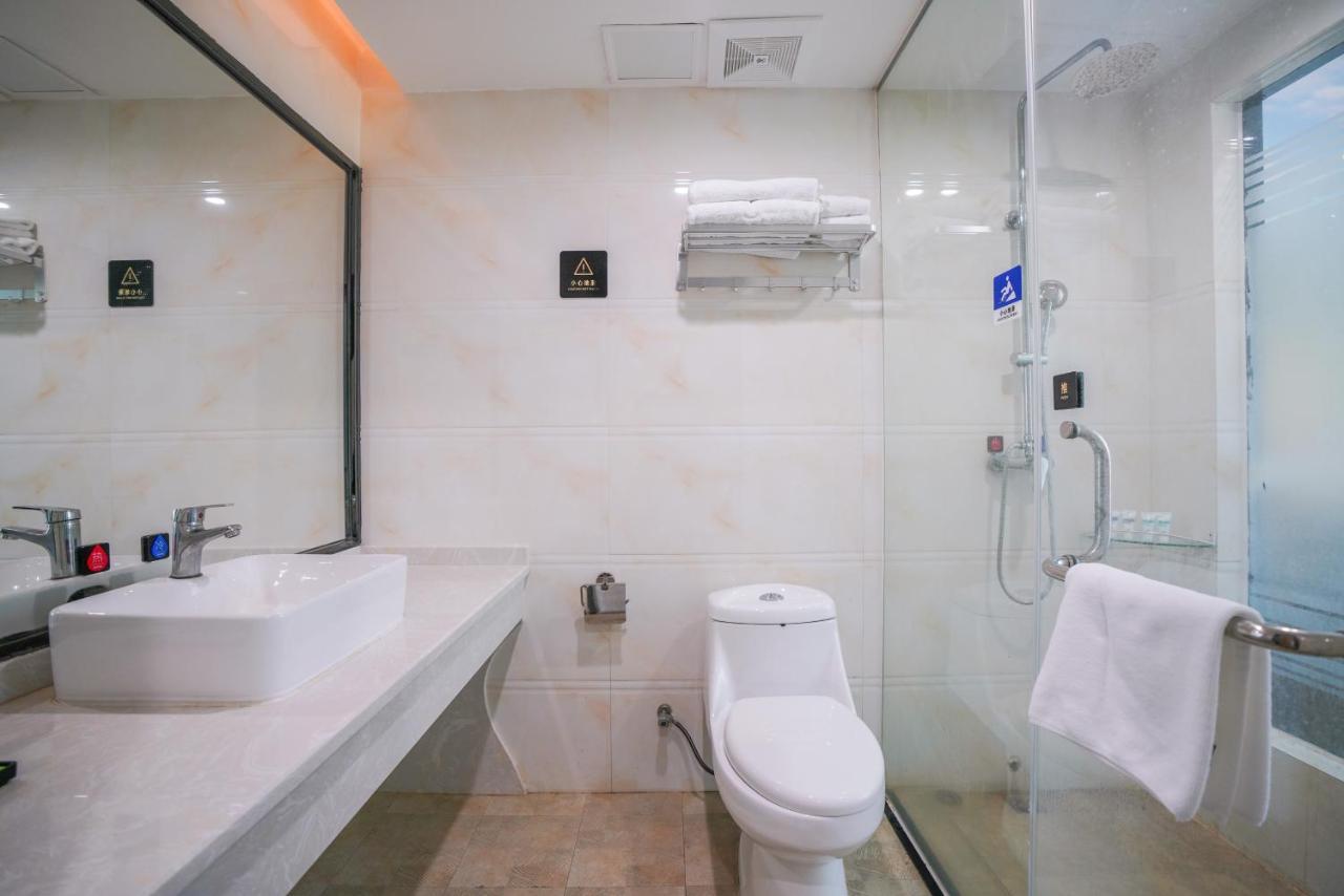 Felice Hotel-Guangzhou Baiyun International Airport Renhe Metro Station Branch Kanton Exterior foto